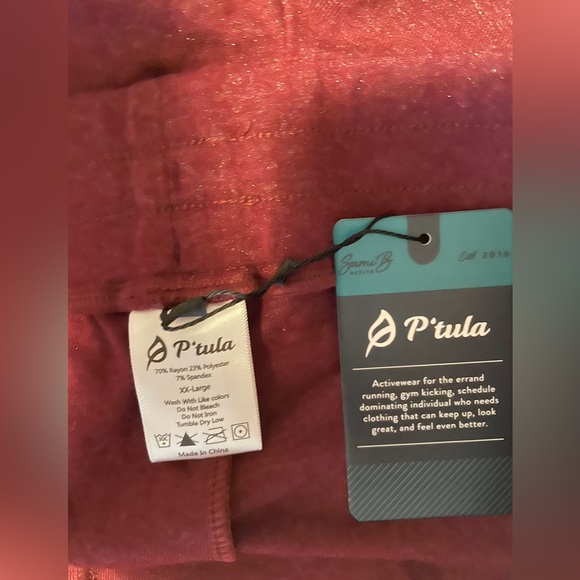 NWT P’tula Lounge Shorts in Cranberry - Picture 4 of 4